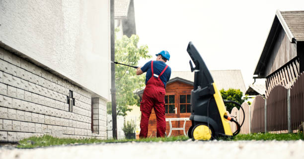 Best Animal Enclosure Cleaning  in Sneads, FL